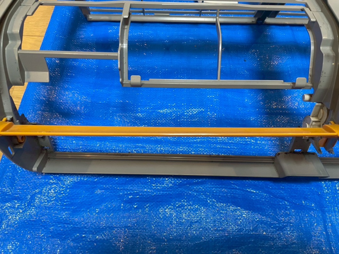 洗浄後のエアコンフィルター