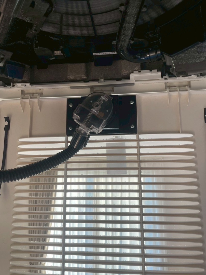 エアコン内部ユニットの分解作業後