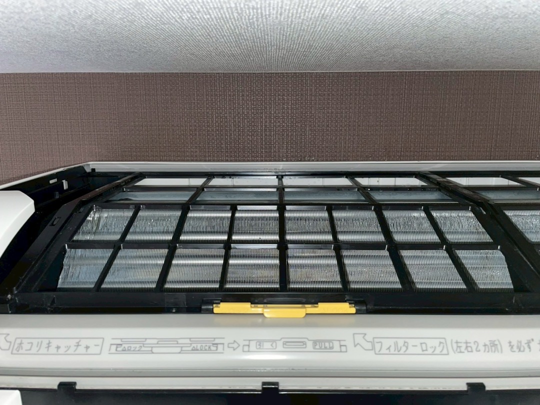 プロによるエアコンクリーニング施工例